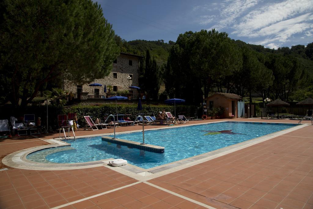 Villaggio Albergo San Lorenzo E Santa Caterina Pescia Eksteriør billede